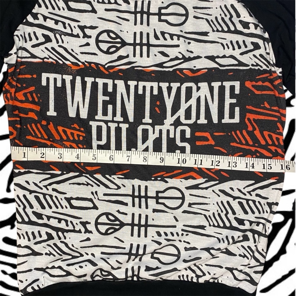 Twenty One Pilots Blurryface Long Sleeve Shirt - Picture 7 of 8